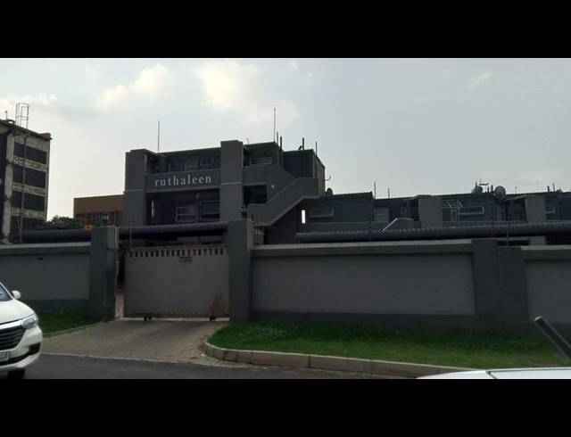 1 BEDROOM APARTMENT FOR SALE IN EDLEEN
